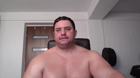 Snapshot of hot_stefano1 chatting on 11-01-25, 05:42 Stefano.. online show from 11-01-25, 05:42