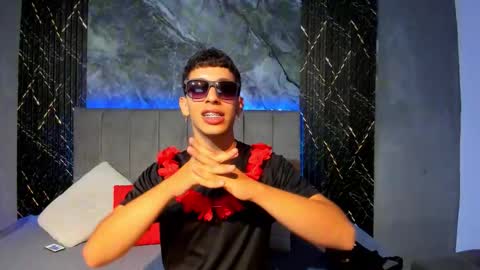 Snapshot of hot_summer_boy chatting on 01-15-26, 11:19 Hot Summer Boy online show from 01-15-26, 11:19