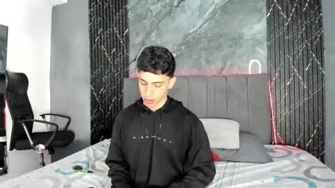 Snapshot of hot_summer_boy chatting on 03-06-26, 11:39 Hot Summer Boy online show from 03-06-26, 11:39