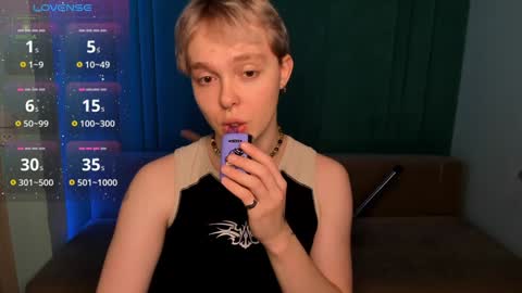 Snapshot of hot_twinkboy chatting on 02-05-25, 03:31 hot_twinkboy online show from 02-05-25, 03:31