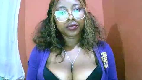 hotarian1 online show from 06-02-26, 08:05