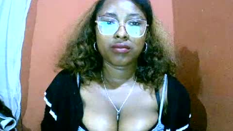 hotarian1 online show from 06-12-26, 04:11