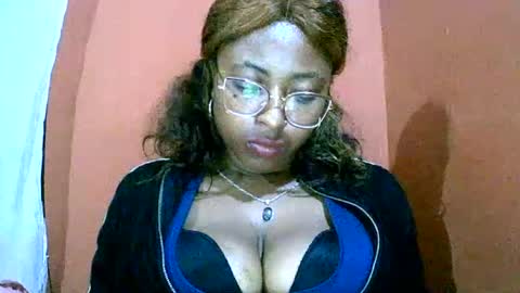 hotarian1 online show from 06-15-26, 05:48