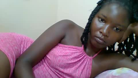 Snapshot of hotbabbee chatting on 03-11-25, 06:41 love online show from 03-11-25, 06:41