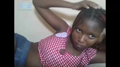Snapshot of hotbabbee chatting on 09-08-25, 03:11 love online show from 09-08-25, 03:11