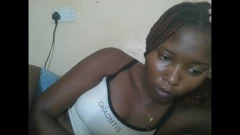 Snapshot of hotbabbee chatting on 09-17-25, 06:42 love online show from 09-17-25, 06:42