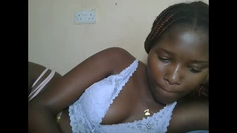 Snapshot of hotbabbee chatting on 09-25-25, 08:01 love online show from 09-25-25, 08:01