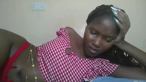 Snapshot of hotbabbee chatting on 10-13-25, 08:31 love online show from 10-13-25, 08:31