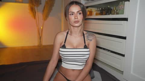 Bella online show from 10-26-25, 05:30