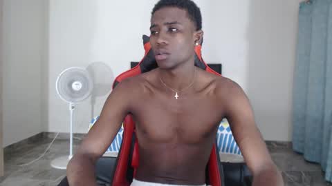 Snapshot of hotblacks07 chatting on 09-23-25, 07:22 rivas online show from 09-23-25, 07:22
