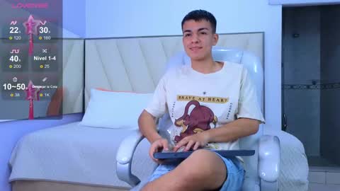 Snapshot of hotboy21_ chatting on 09-23-25, 03:31 hotboy21_ online show from 09-23-25, 03:31