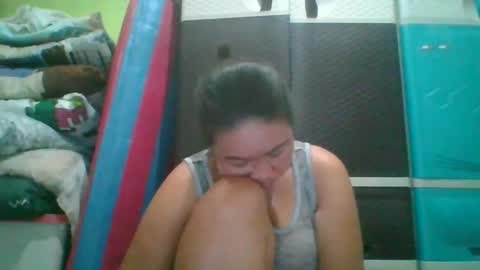 hotchicks4uxx online show from 02-10-25, 12:30