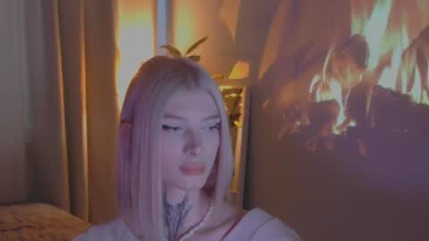 Snapshot of hotchubently chatting on 03-05-25, 11:17 hotchubently online show from 03-05-25, 11:17