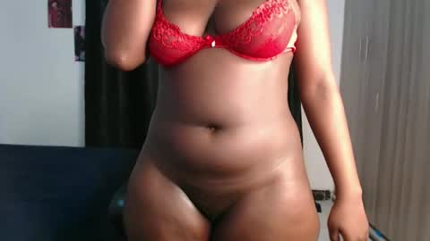 Snapshot of hotcurvykeisha chatting on 01-14-26, 08:14 Hotcurvykeisha online show from 01-14-26, 08:14