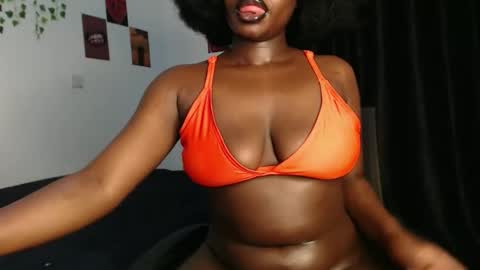 Snapshot of hotcurvykeisha chatting on 02-01-26, 11:47 Hotcurvykeisha online show from 02-01-26, 11:47