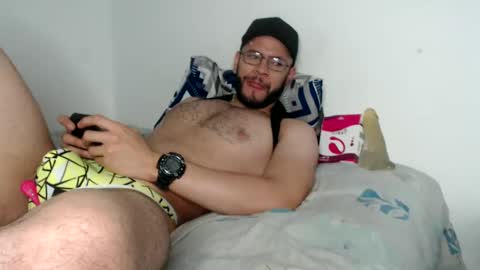 hotdereck33 online show from 03-01-25, 09:18