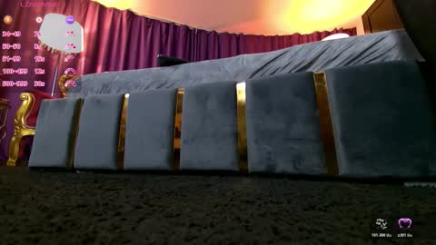 Snapshot of hotdesy_ chatting on 02-13-26, 03:35 Mistress online show from 02-13-26, 03:35