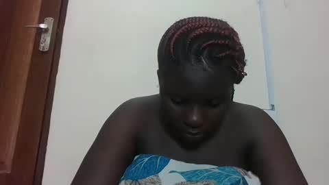 Snapshot of hotebbbyy chatting on 12-08-24, 01:58 EBBY online show from 12-08-24, 01:58