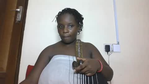 Snapshot of hotebbbyy chatting on 12-20-24, 11:05 EBBY online show from 12-20-24, 11:05