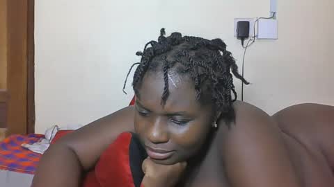 Snapshot of hotebbbyy chatting on 12-22-24, 08:47 EBBY online show from 12-22-24, 08:47