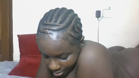Snapshot of hotebbbyy chatting on 12-29-24, 02:06 EBBY online show from 12-29-24, 02:06
