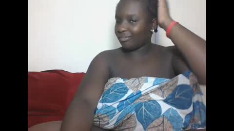 Snapshot of hotebbbyy chatting on 01-03-25, 01:27 EBBY online show from 01-03-25, 01:27