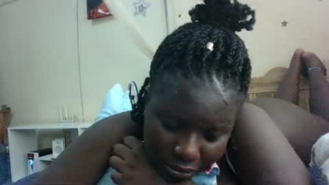 Snapshot of hotebbbyy chatting on 01-12-25, 11:07 EBBY online show from 01-12-25, 11:07