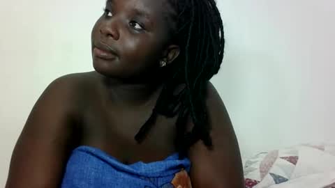 Snapshot of hotebbbyy chatting on 09-16-25, 12:06 EBBY online show from 09-16-25, 12:06