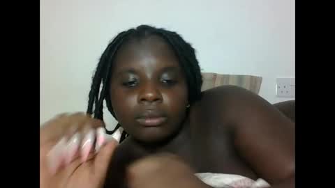 Snapshot of hotebbbyy chatting on 09-26-25, 11:31 EBBY online show from 09-26-25, 11:31