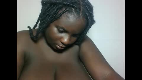 Snapshot of hotebbbyy chatting on 10-11-25, 12:26 EBBY online show from 10-11-25, 12:26