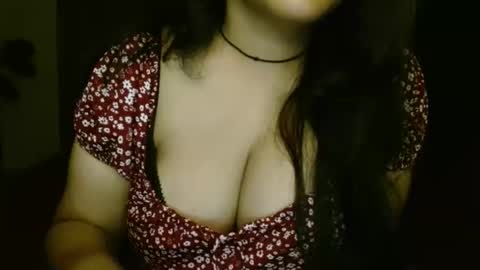 Snapshot of hoteliza6 chatting on 10-29-25, 08:10 Eliza i dont show face in any show online show from 10-29-25, 08:10