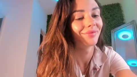 hotfallingdevil online show from 06-17-26, 04:26