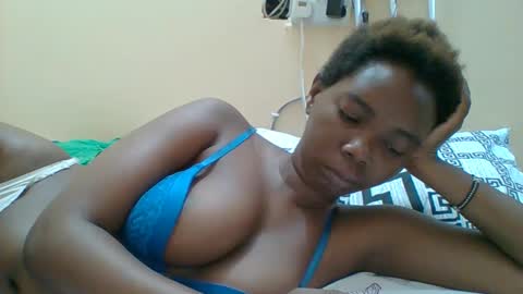 Queen online show from 09-20-25, 06:14