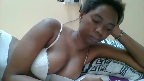 Queen online show from 09-22-25, 09:06