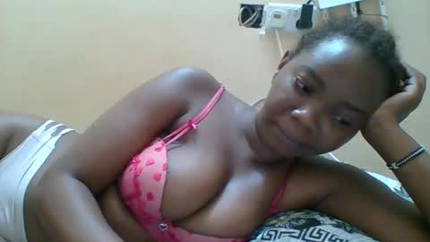 Queen online show from 12-21-25, 12:29