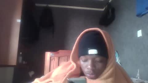 hotguyy001 online show from 02-16-25, 04:53