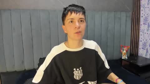 hannah online show from 12-23-25, 02:09