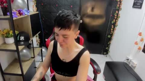 hannah online show from 03-11-26, 03:23