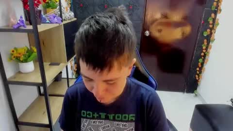 hannah online show from 04-25-26, 03:31