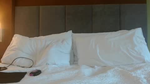 hottie online show from 05-13-26, 10:06