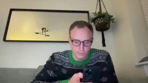 hotholby86 online show from 12-15-24, 05:20