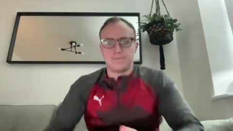 hotholby86 online show from 12-27-24, 03:37