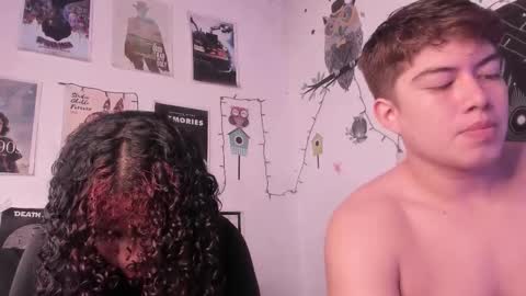 Snapshot of hothoneychile chatting on 10-10-25, 02:38 Sam and Nico online show from 10-10-25, 02:38