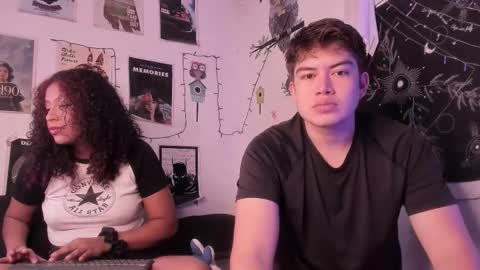 Snapshot of hothoneychile chatting on 10-12-25, 03:55 Sam and Nico online show from 10-12-25, 03:55