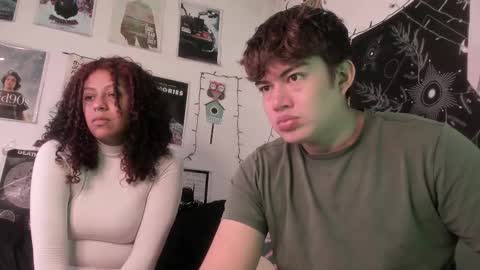 Snapshot of hothoneychile chatting on 11-11-25, 02:50 Sam and Nico online show from 11-11-25, 02:50