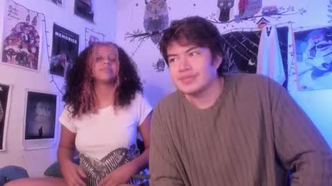 Snapshot of hothoneychile chatting on 01-06-26, 06:55 Sam and Nico online show from 01-06-26, 06:55