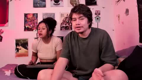 Snapshot of hothoneychile chatting on 02-12-26, 03:45 Sam and Nico online show from 02-12-26, 03:45