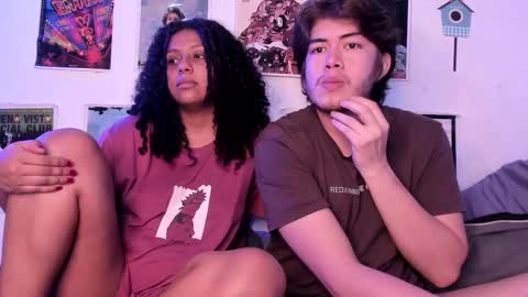 Snapshot of hothoneychile chatting on 03-08-26, 02:04 Sam and Nico online show from 03-08-26, 02:04