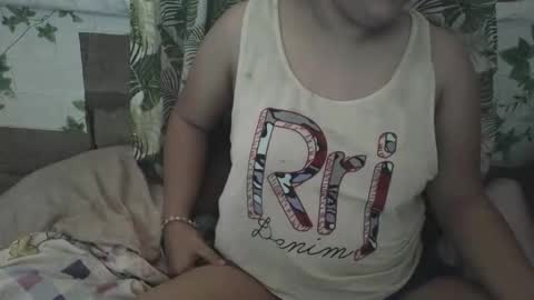 hotiemorenagurl18 online show from 05-02-26, 05:23