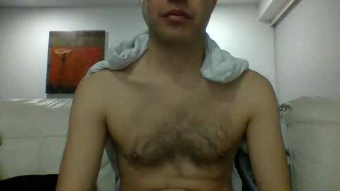 hottitan  twitter Marianoshcam online show from 10-14-25, 03:18